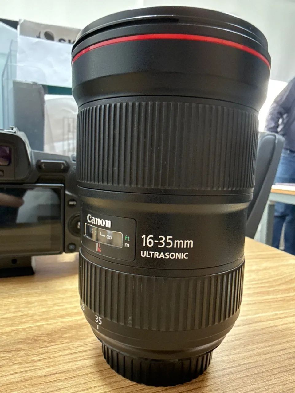 Lente Canon 16-35mm L III