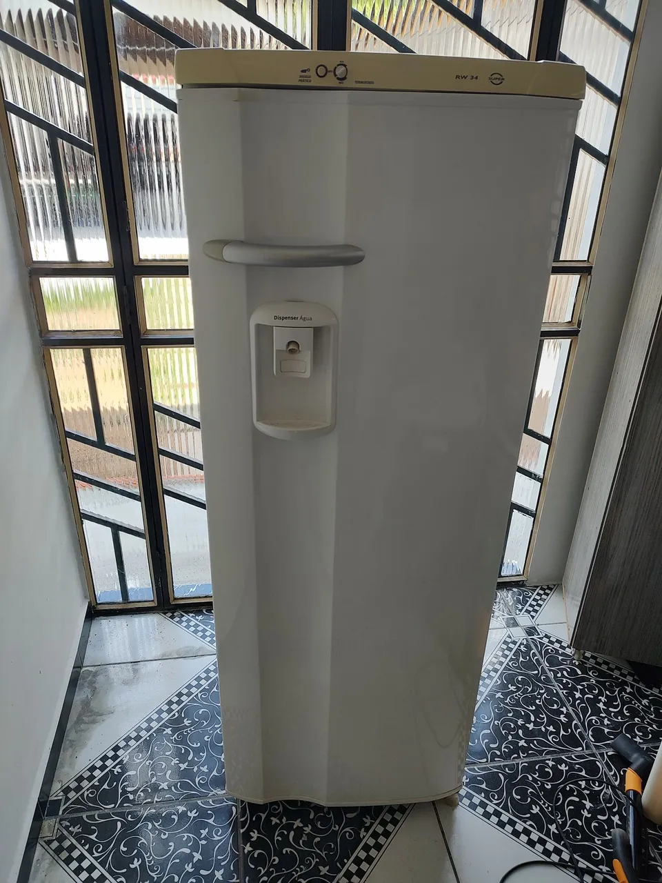 Geladeira Eletrolux RW34