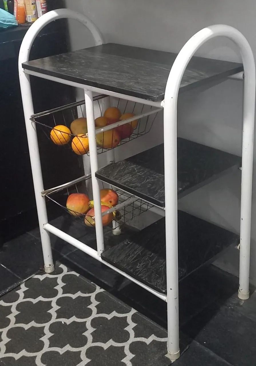 Used fruit basket64363740205698121