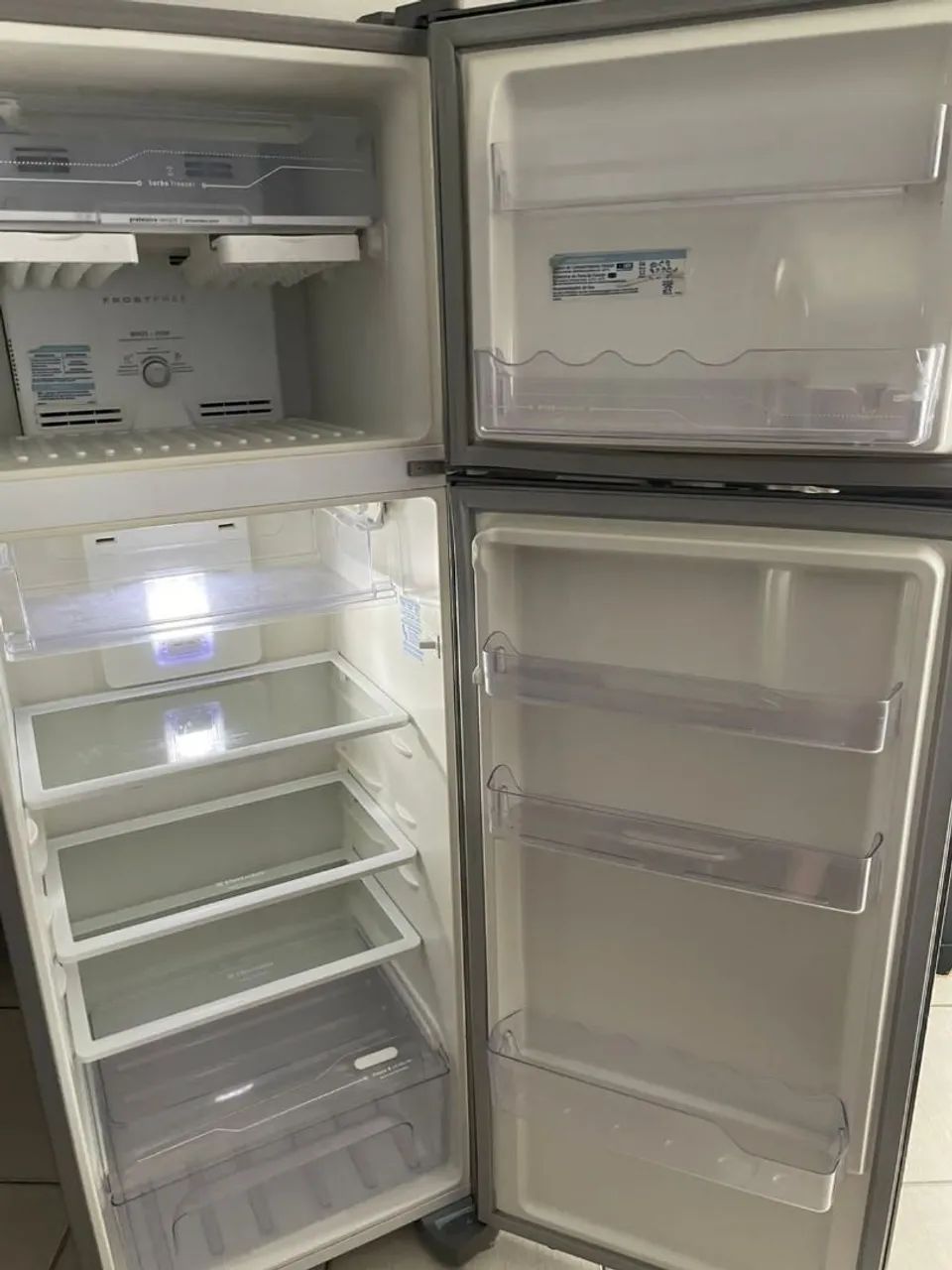 Geladeira Electrolux inox frost free posso entregar  - Foto 5
