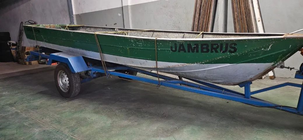 Barco Aluminio com Carreta e Motor de Popa