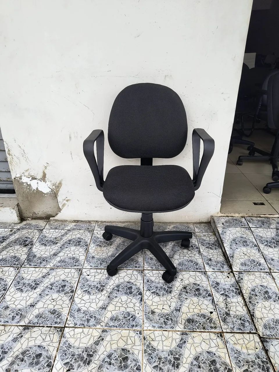 Cadeira de Escritório Giratória com Rodinhas - Foto 3