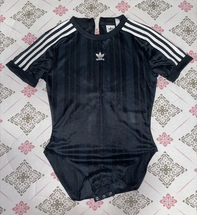 Body adidas