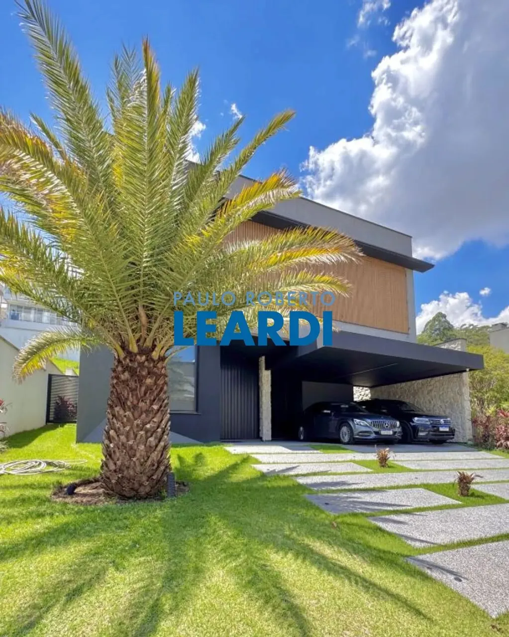 CASA EM CONDOMÍNIO - TAMBORÉ - SP
