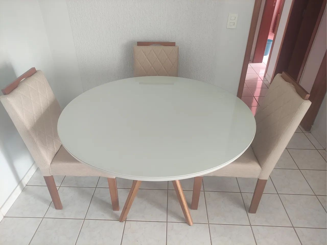 Mesa de Jantar Redonda 4 Cadeiras madeira maciça 
