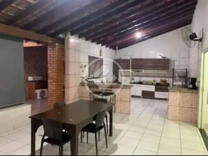 Casa em via principal no Parque Cuiabá codigo: 61801