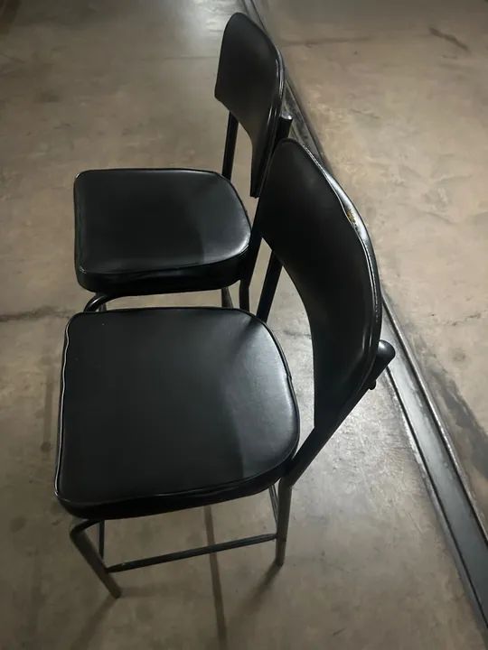 Conjunto de 2 Cadeiras de Jantar Vintage - pouco uso