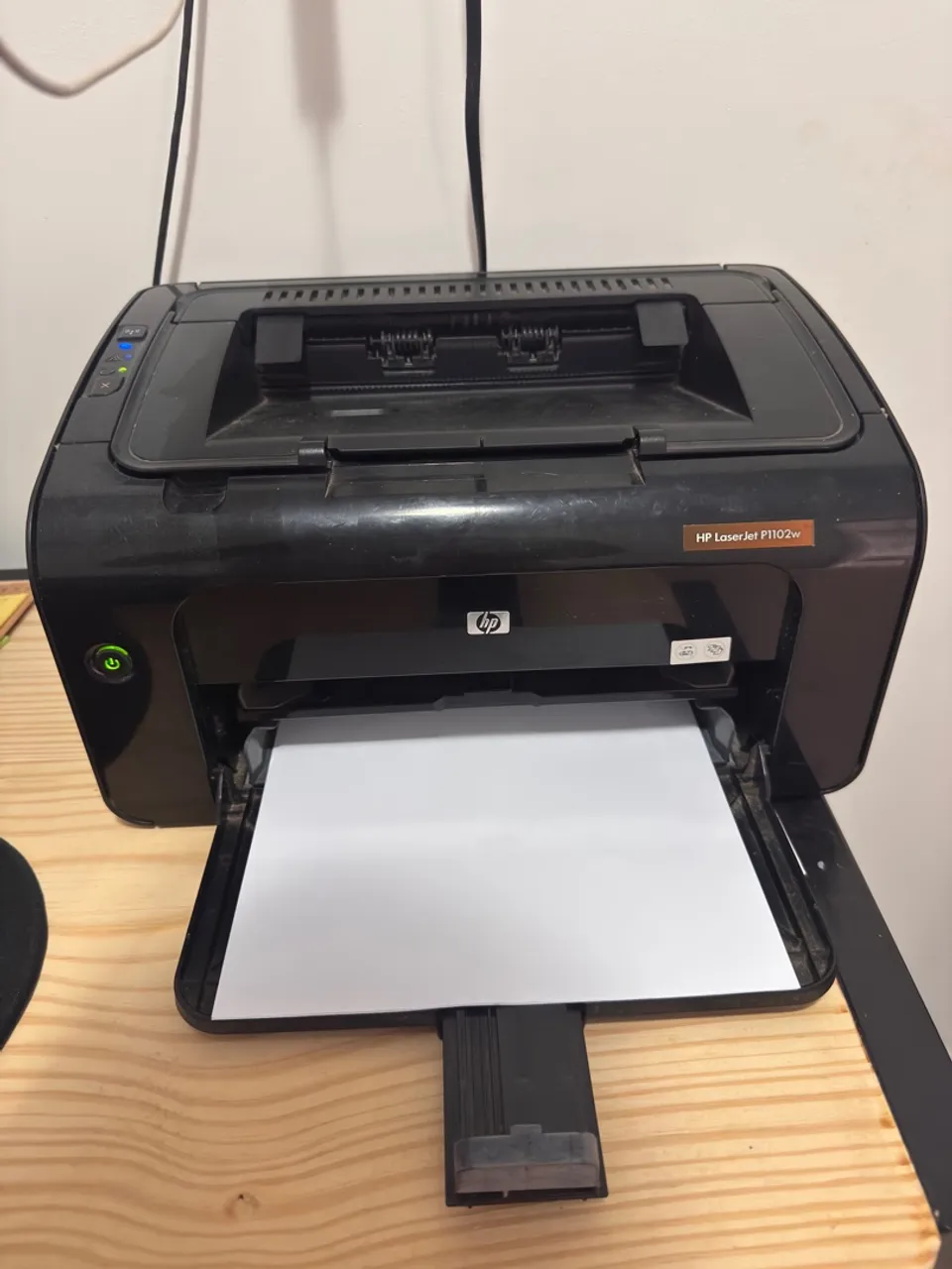 Impressora HP LaserJet P1102w