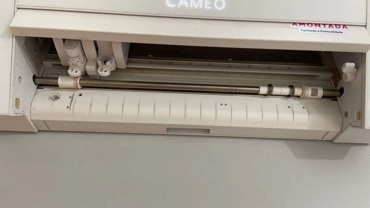CAMEO Silhouette Plotter