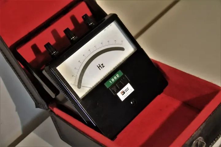 Frequencimetro Yokogawa Yew Type 2038 - Japão Anos 70  - Foto 5