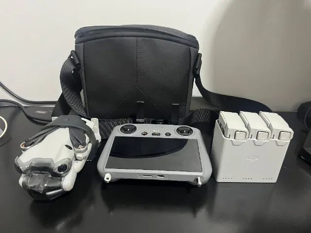 Drone DJI Mini 4 PRO + Combo Fly More (baterias 3850 mAh