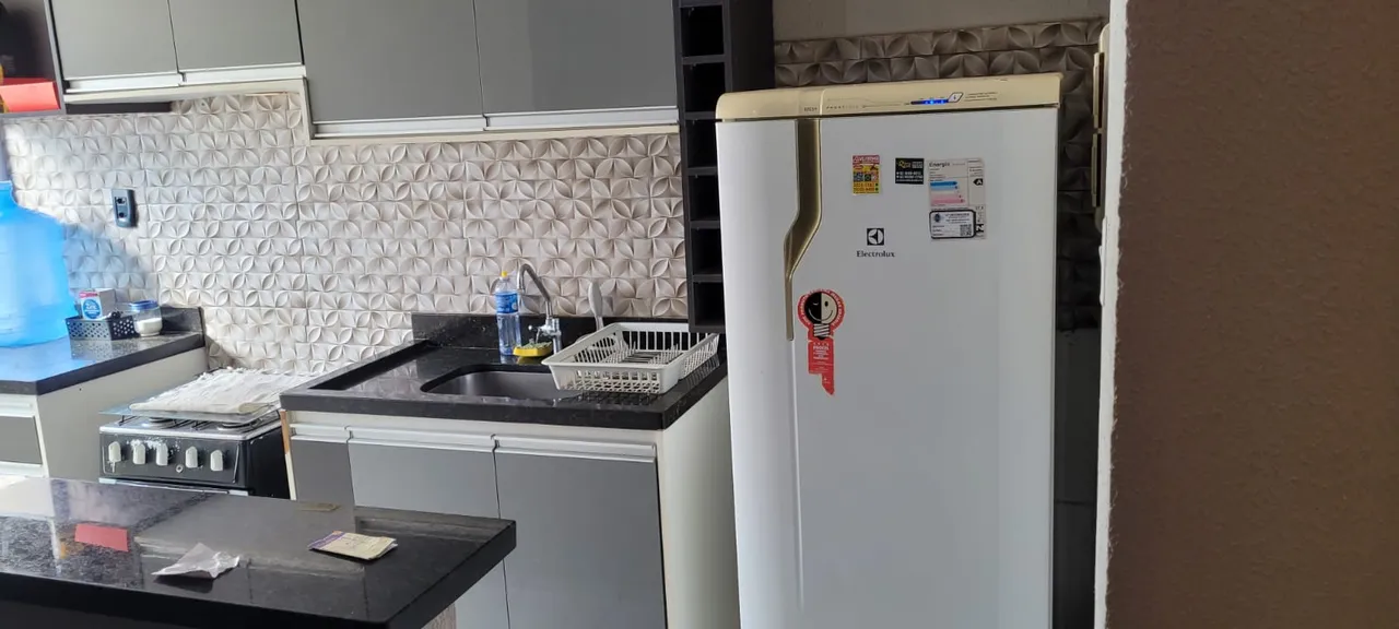 Apartamento com 2 quartos em varzea grande