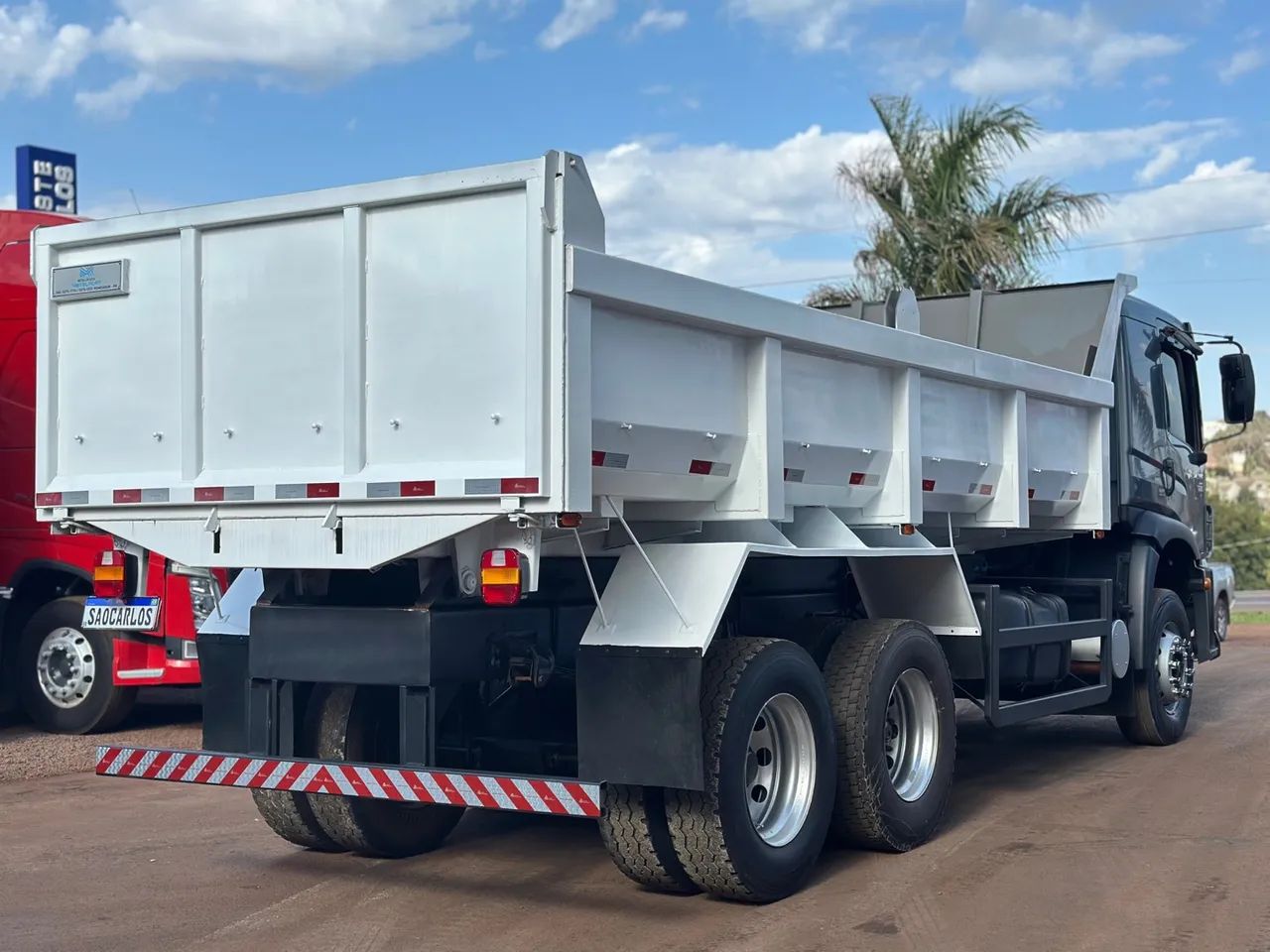 Volkswagen 24-280 2018 caçamba nova  - Foto 4