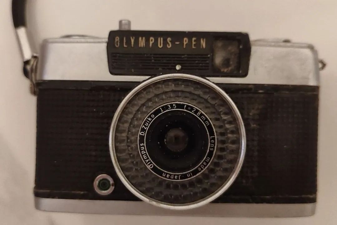 Câmera Olympus Pen F - Analógica 35mm