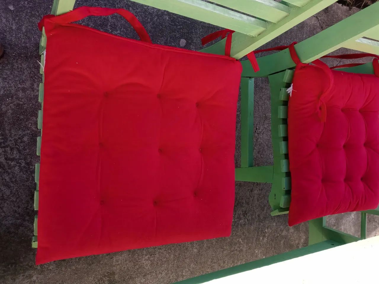 Mesa com seis cadeiras