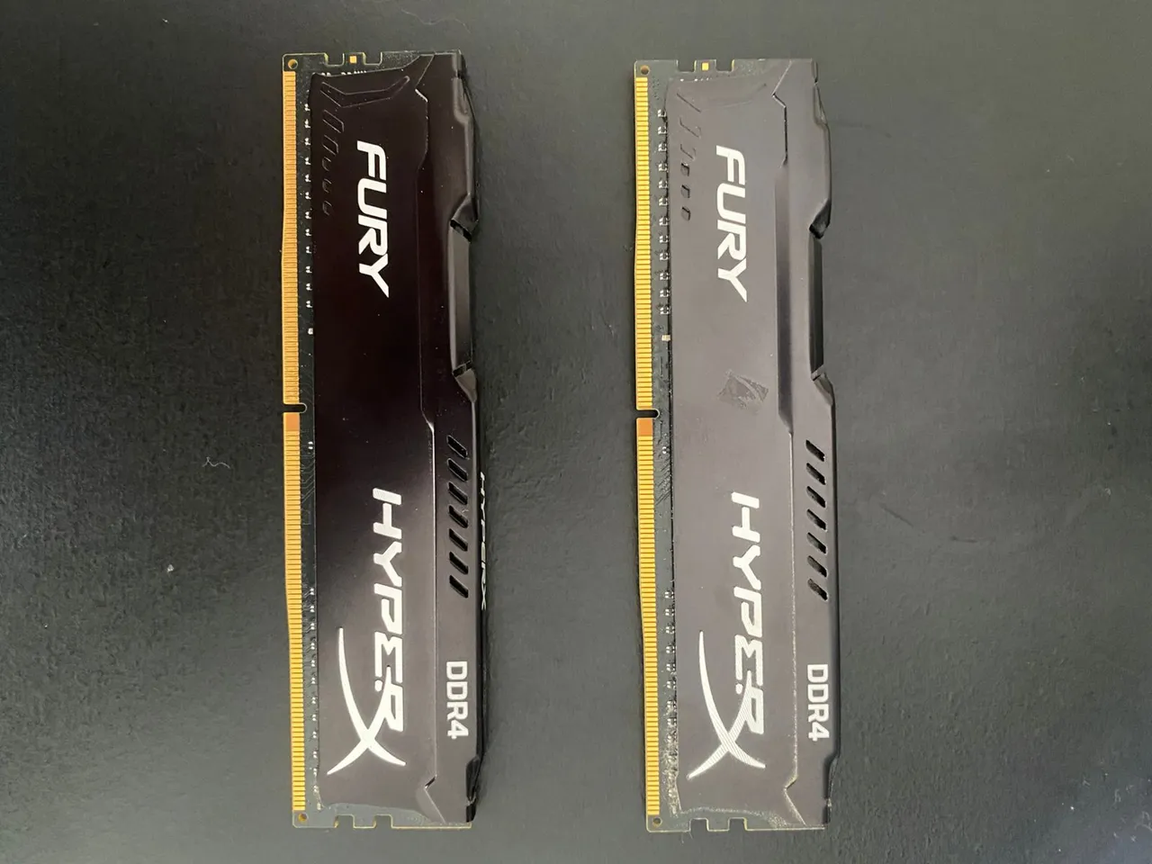 Duas Memórias RAM HyperX Fury DDR4