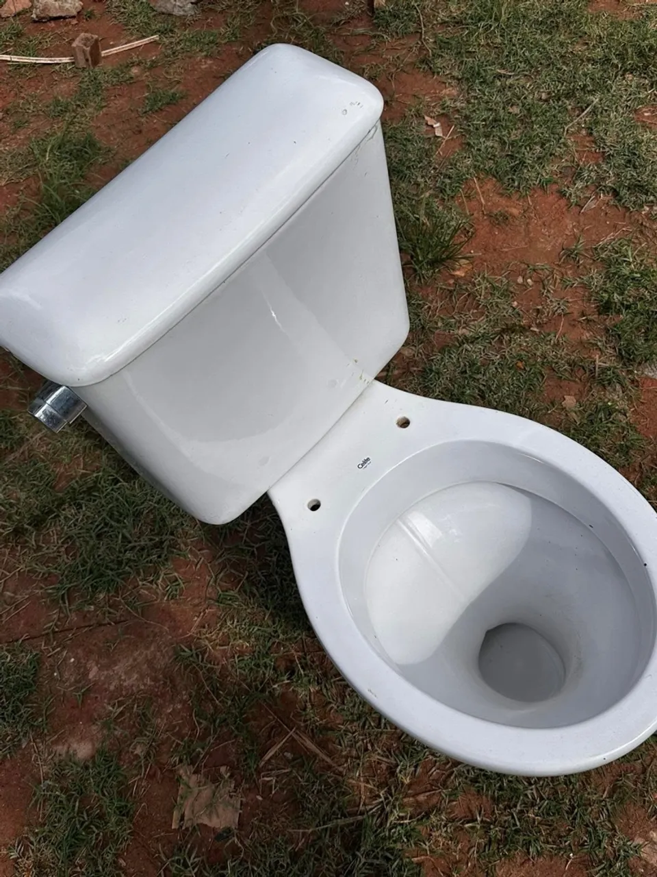 Vaso Sanitário celite Com caixa acoplada