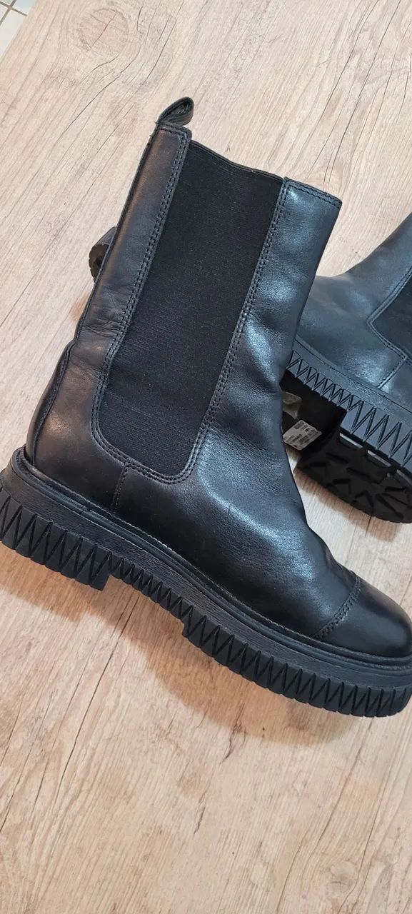 Bota coturno chelsea Shutz 38 NOVA - Foto 2
