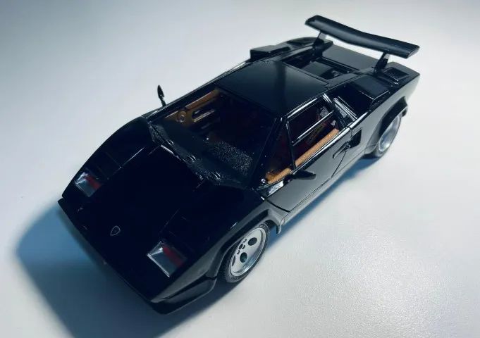 Lamborghini Countach Burago - 1988 - Miniatura 1:18 - Hobbies e