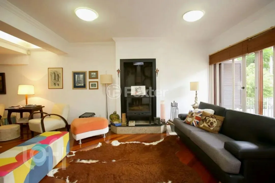 Casa à venda Rua Matias José Bins, Três Figueiras - Porto Alegre