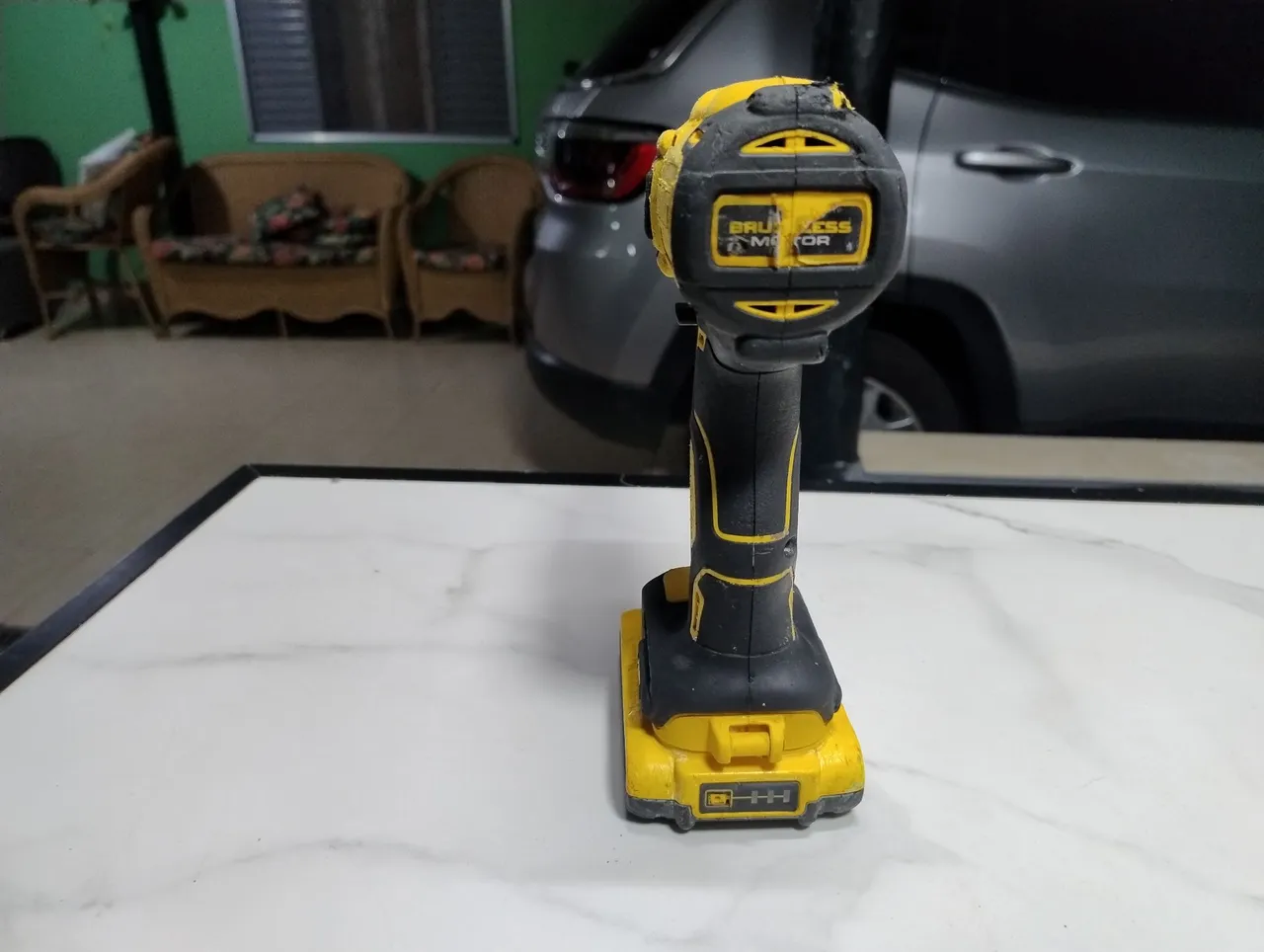 Parafusadeira/Furadeira de Impacto 12V - BRUSHLESS