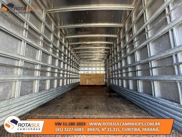 VW 11.180 2023 Baú 6,50m - Foto 6