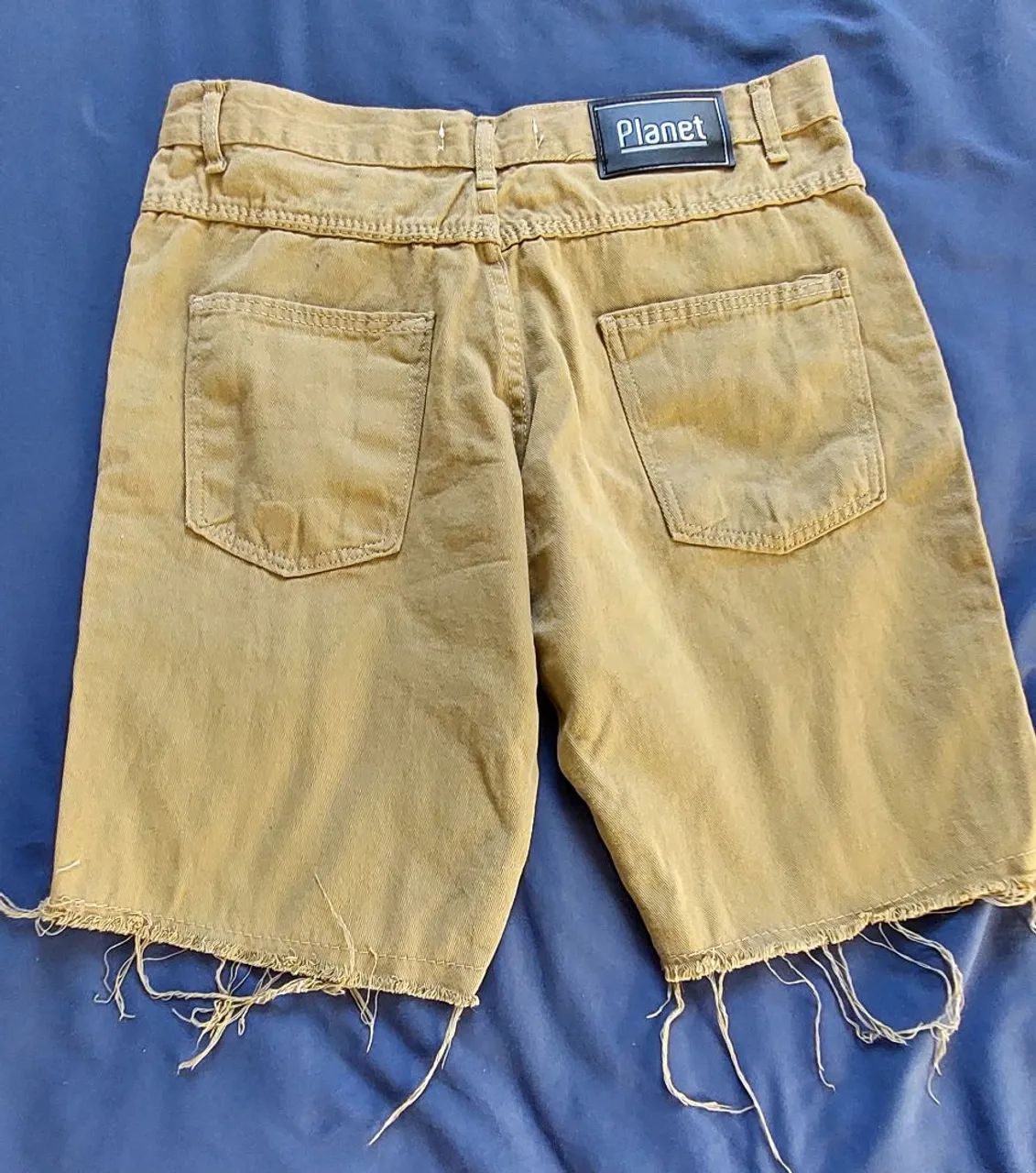 Bermuda jeans com rasgos  - Foto 2