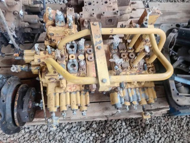 Sucata de Escavadeira Hidráulica Caterpillar 320b Para Retirada De Peças - Foto 3