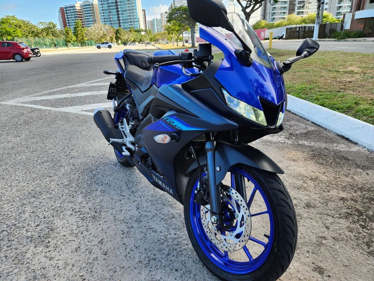 R15 Yamaha  - Foto 3