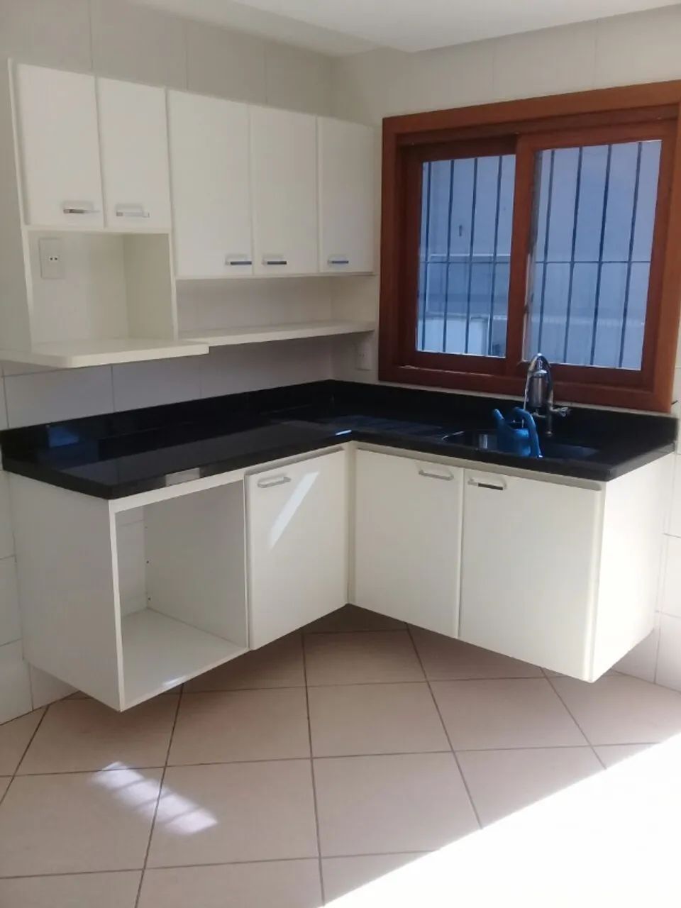 Alugo apartamento de 2 quartos  em Jardim Camburi - Foto 2