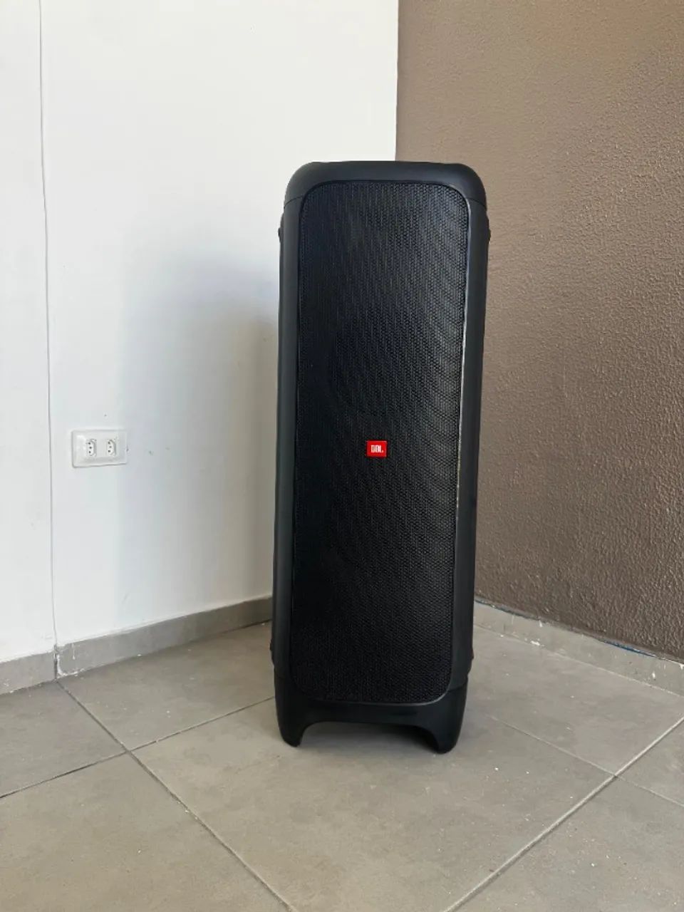 JBL PartyBox 1000 - Potência e qualidade para suas festas! - Foto 4