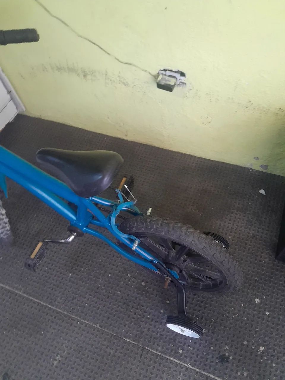 Bicicleta infantil aro 16 - Foto 4