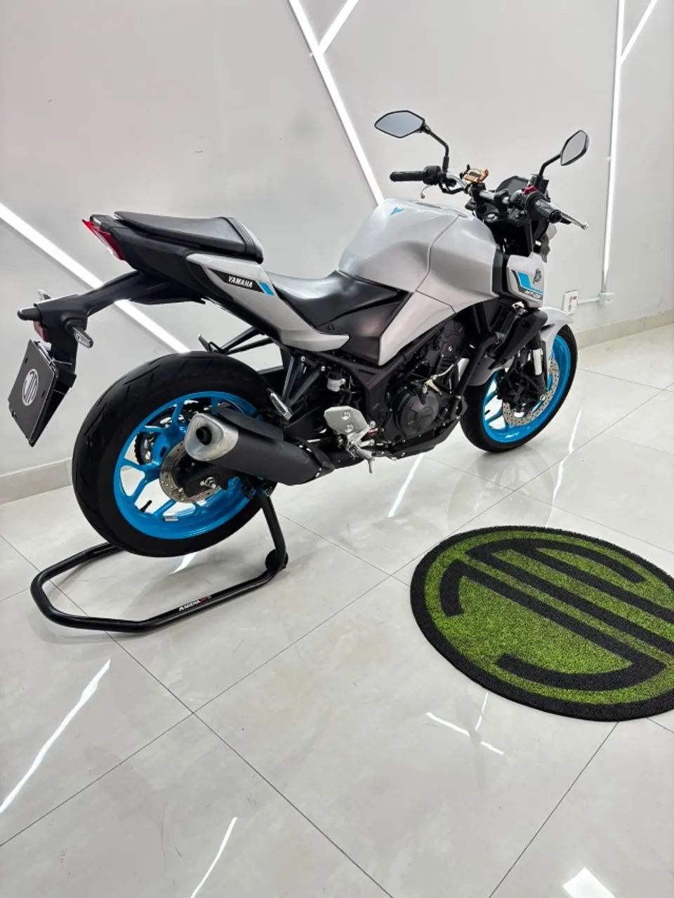 YAMAHA MT03 ABS 2026 - Foto 2