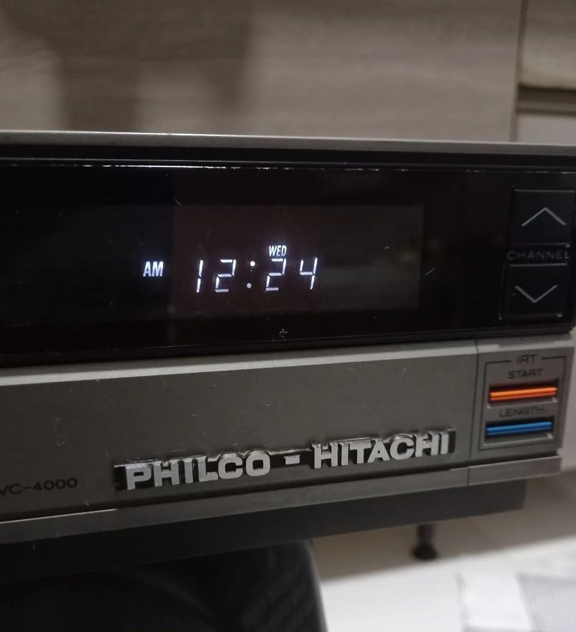 VÍDEO CASSETE PHILCO-HITACHI PVC-4000 - Foto 2