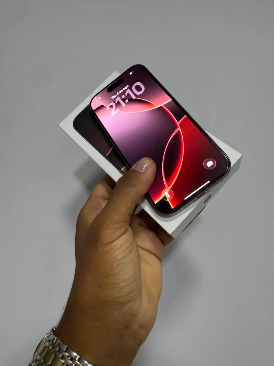 iPhone 16 Pro 256GB! Na caixa com nota fiscal.  - Foto 5