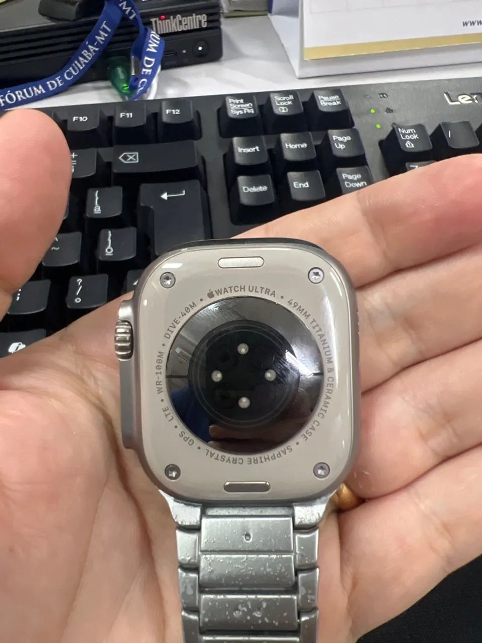 Apple Watch Ultra 2 Titanium 49MM Cellular - Foto 2