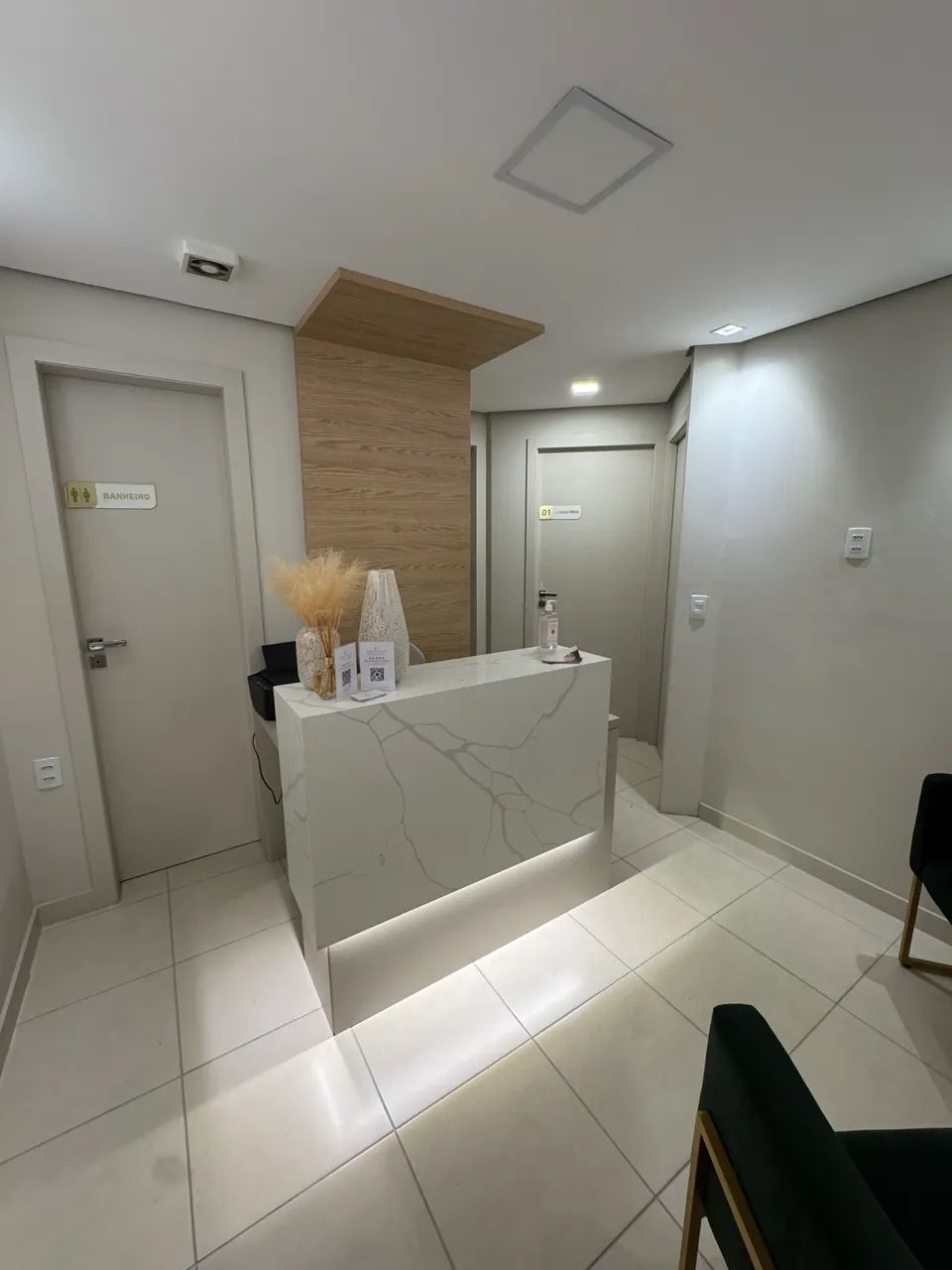 Alugo sala comercial para estética  - Foto 2