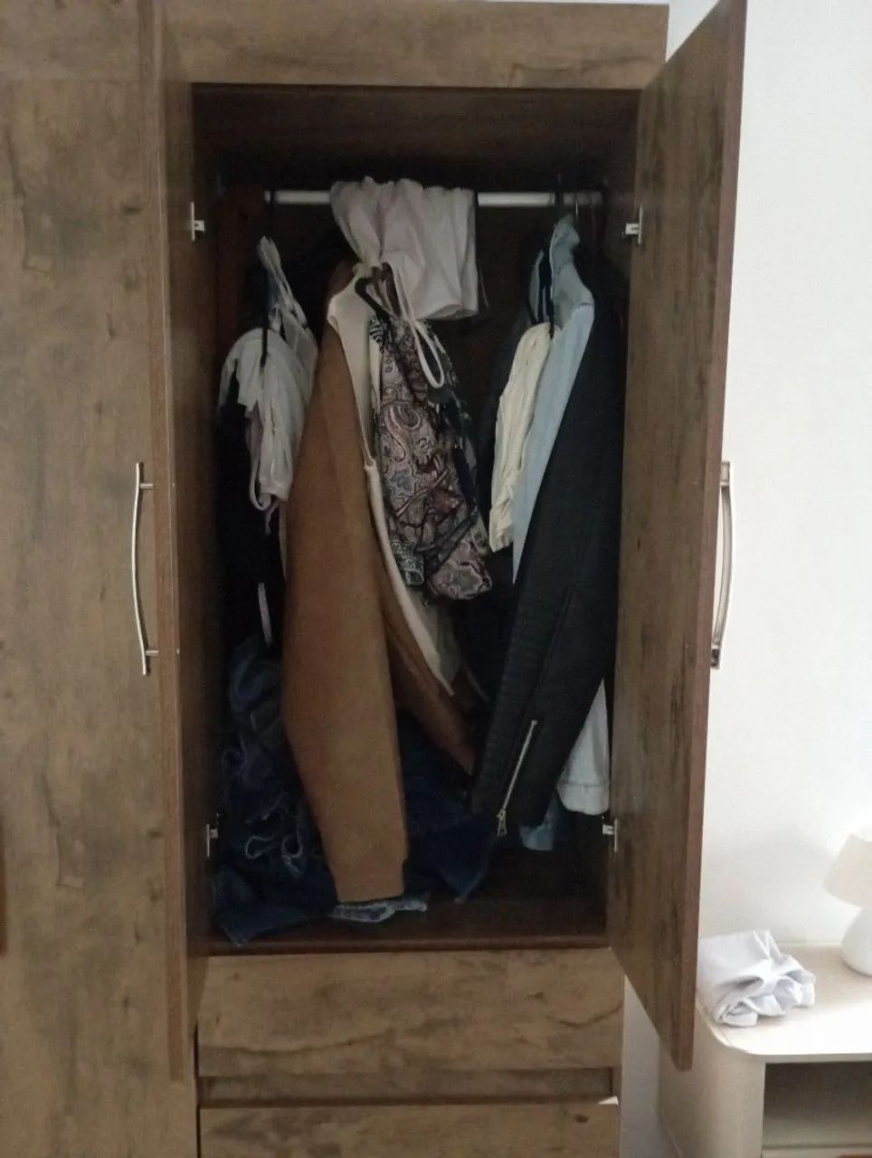 Guarda roupa semi novo  - Foto 3