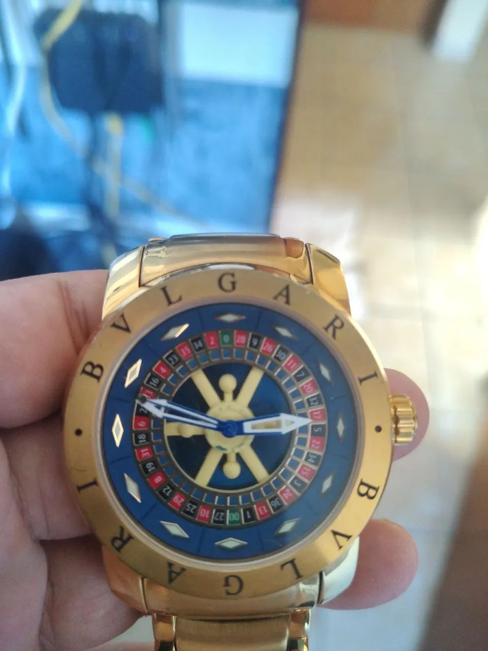 Relógio Bvlgari Dourado. - Foto 2