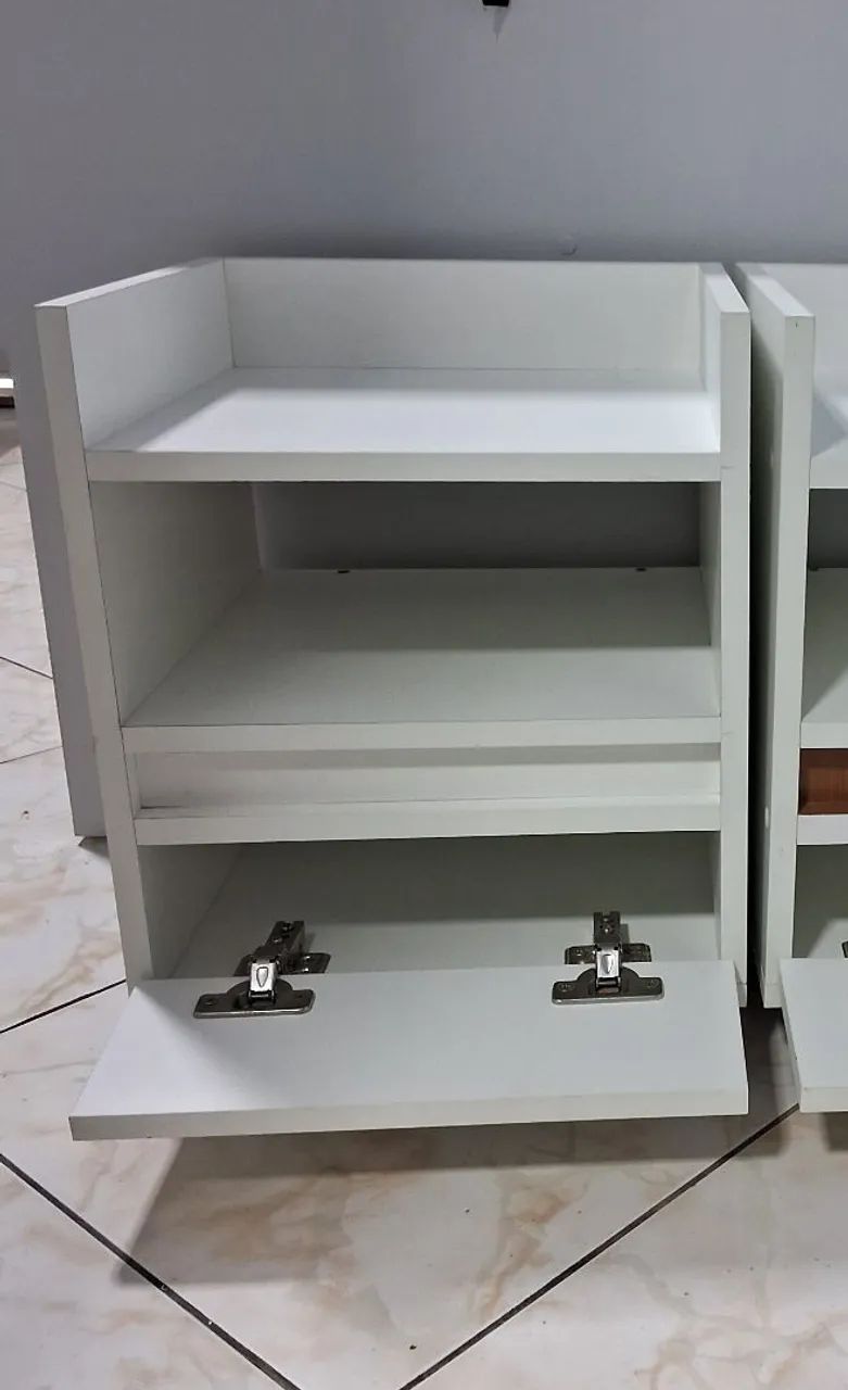Mesa cabeceira Branca - Foto 2