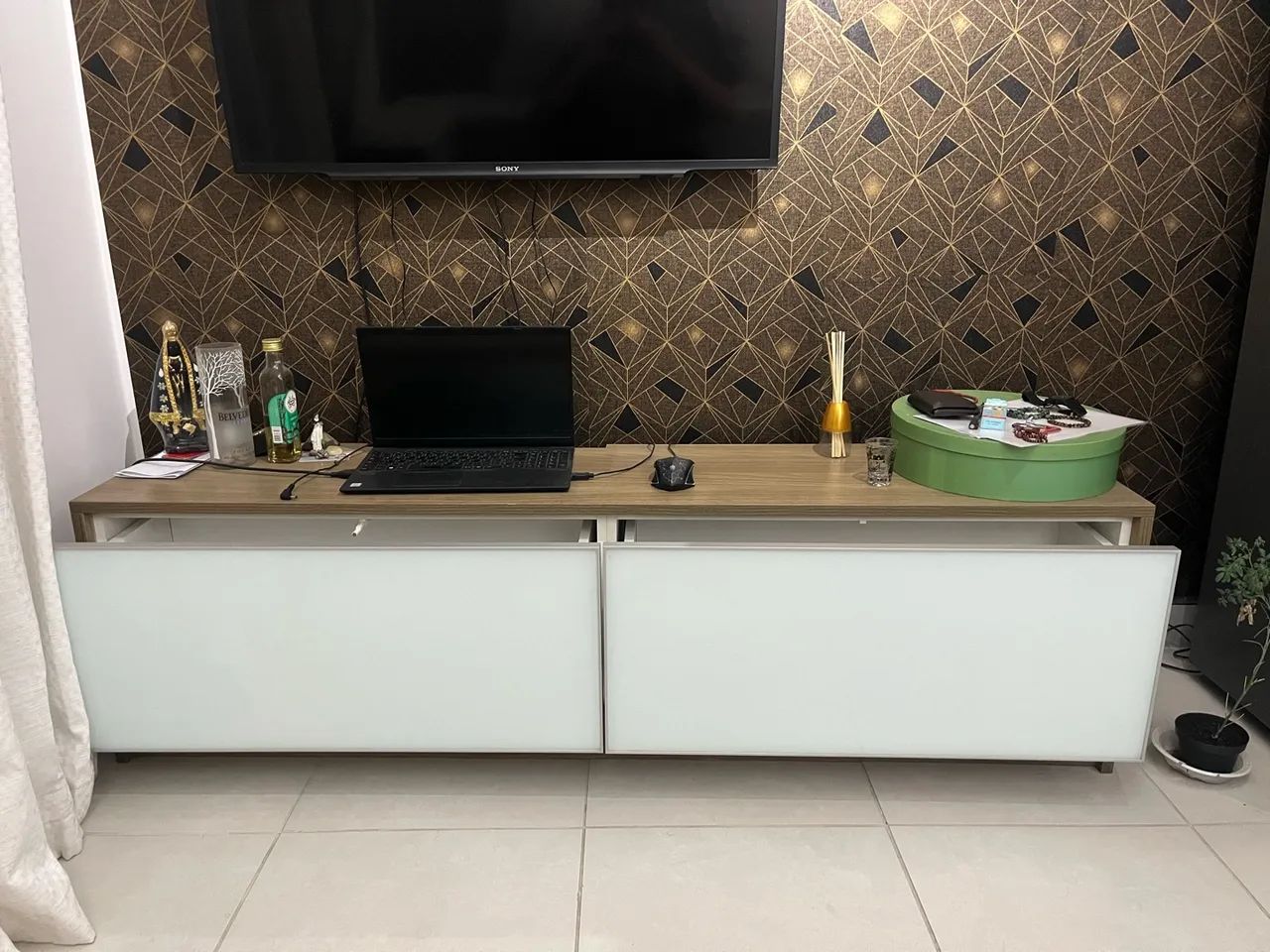 Rack com gavetas em vidro branco  - Foto 5