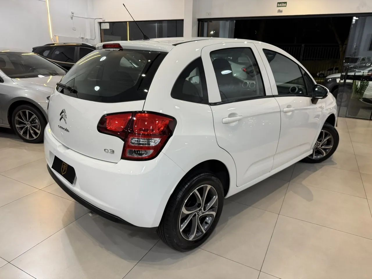 Citroen C3 Attraction Pure Tech 1.2 Flex 12V MEC 2017 - Foto 2