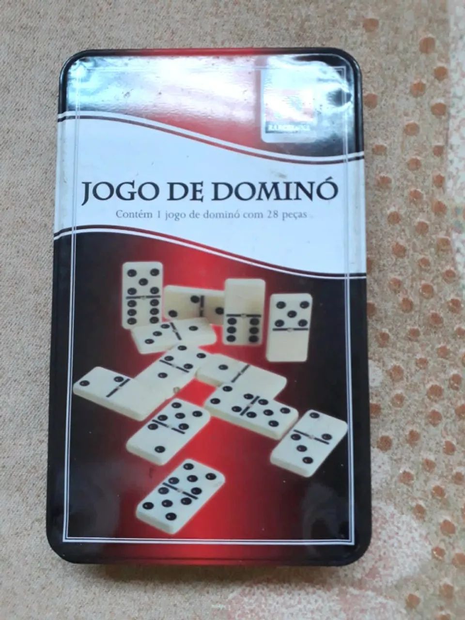 Jogo de dominó (2 peças com pequenos defeitos nos cantos), sem comprometer a funcionalidad