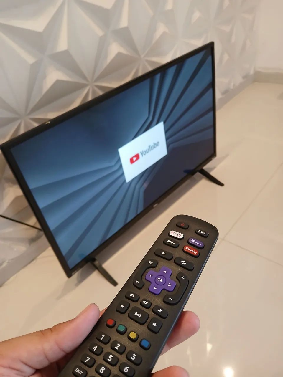 Televisão Philco Roku  - Foto 2