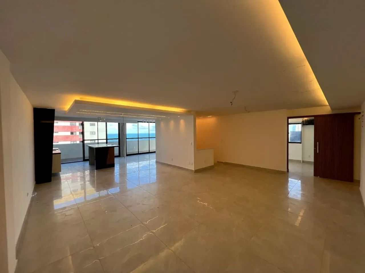 COBERTURA DUPLEX DE ALTO PADRÃO  EDIFÍCIO ZARAGOZA