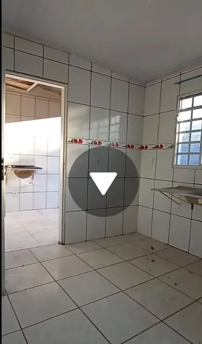 Alugo uma casa em Varzea Grande