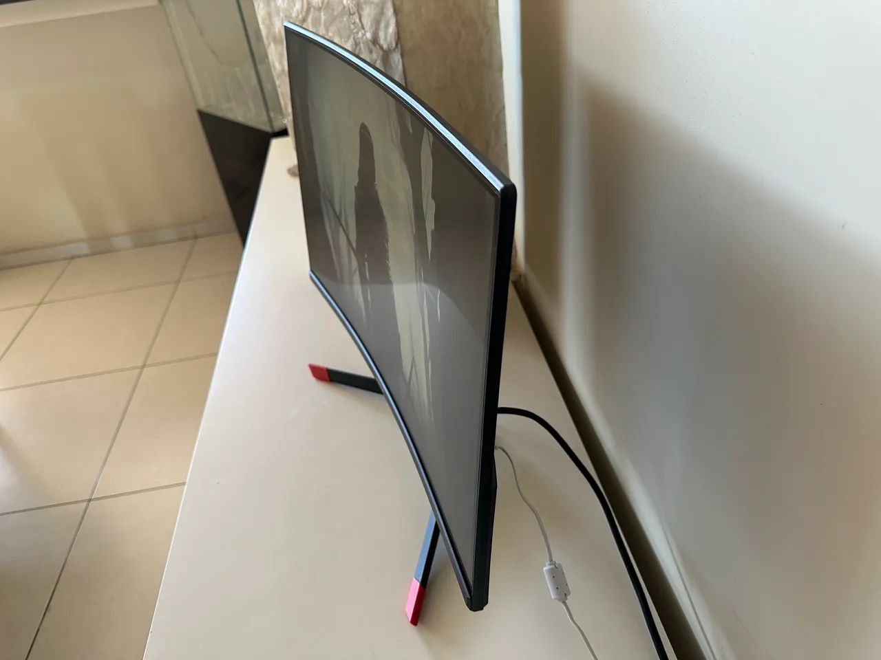 Monitor Gamer Warrior 144hz Curvo 1ms - Foto 4
