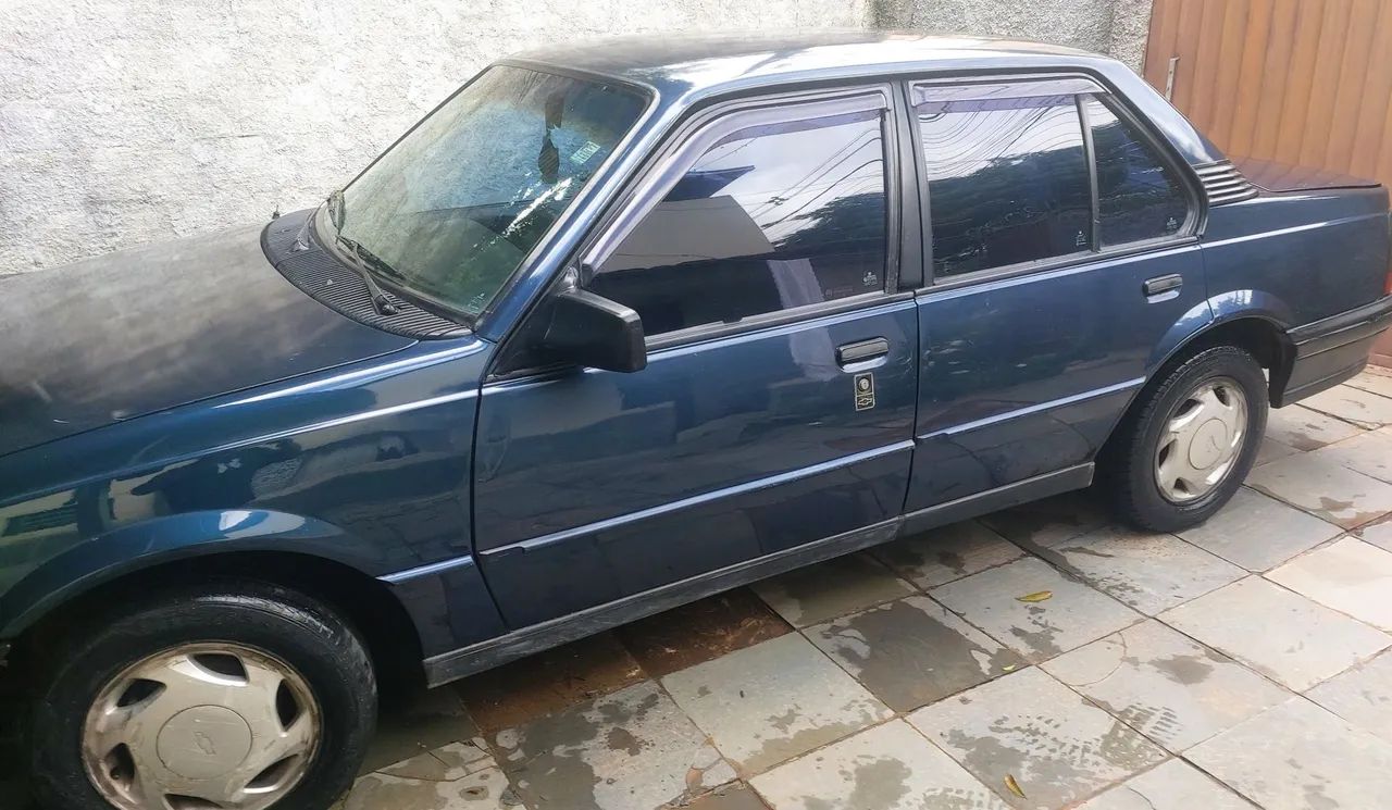 Chevrolet Monza 1994