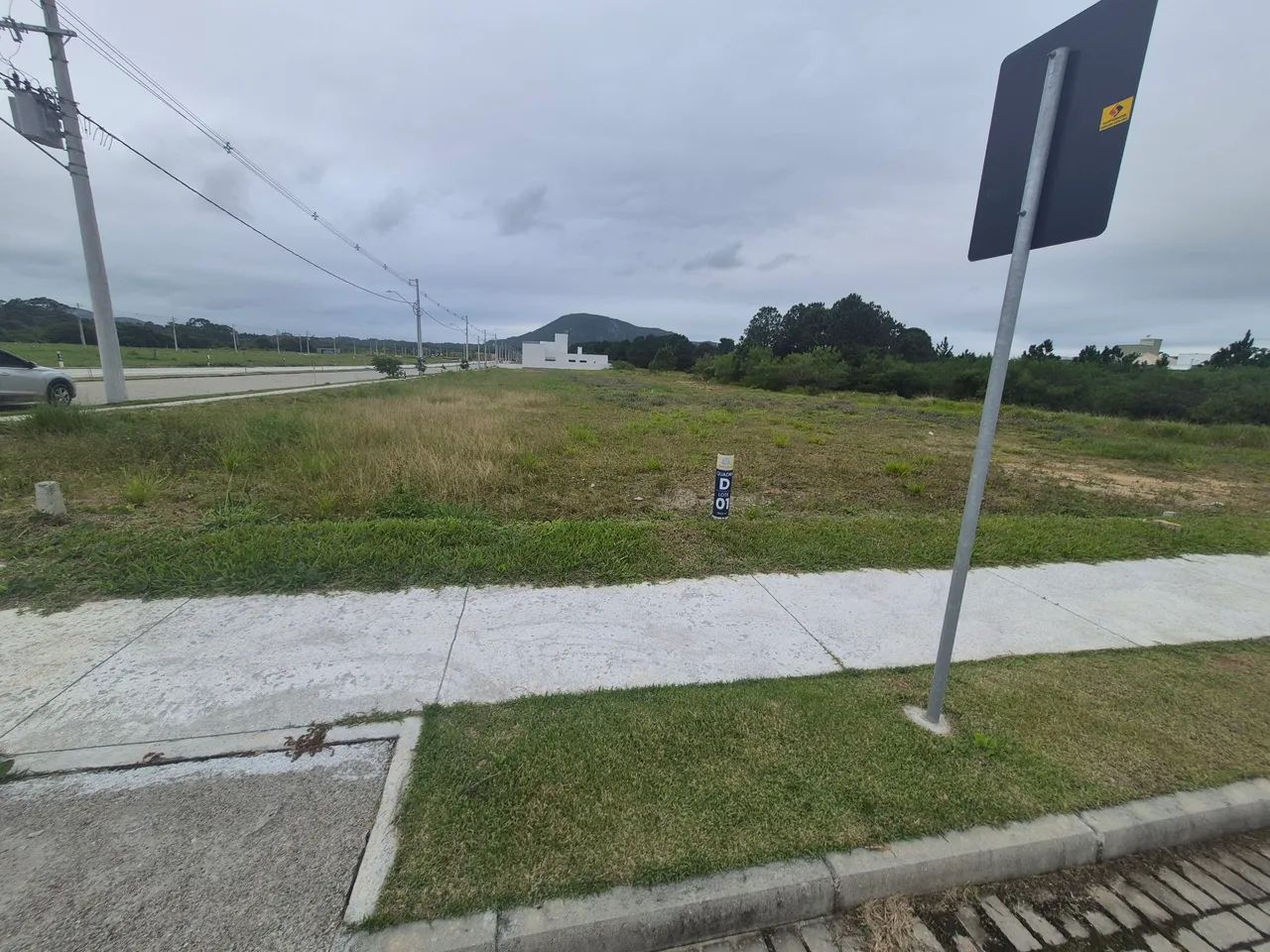 Terreno de esquina no Lot. Quinta da Luz - Foto 2