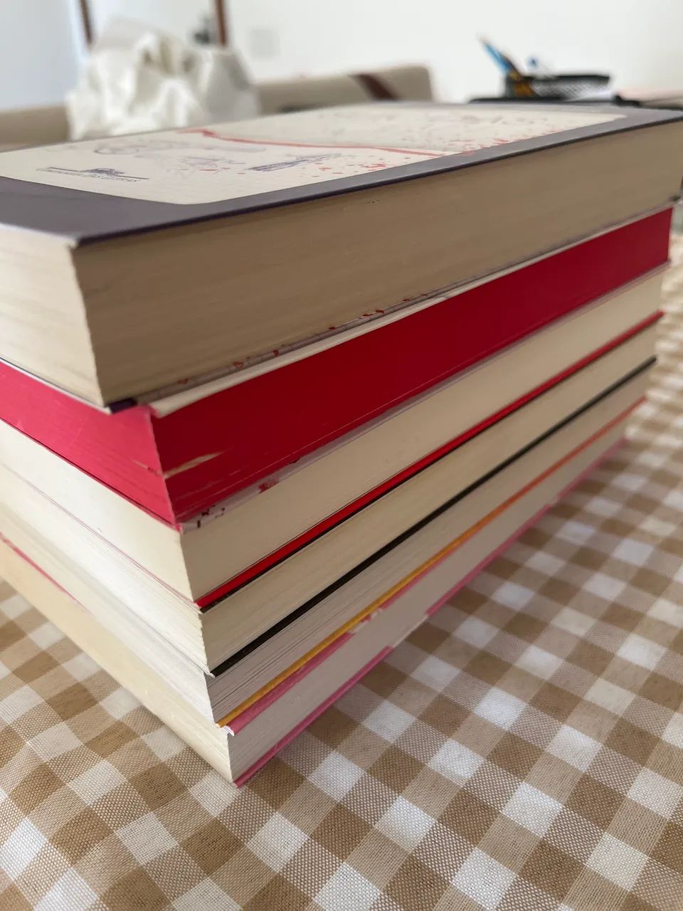 Livros Raphael Montes - Foto 3